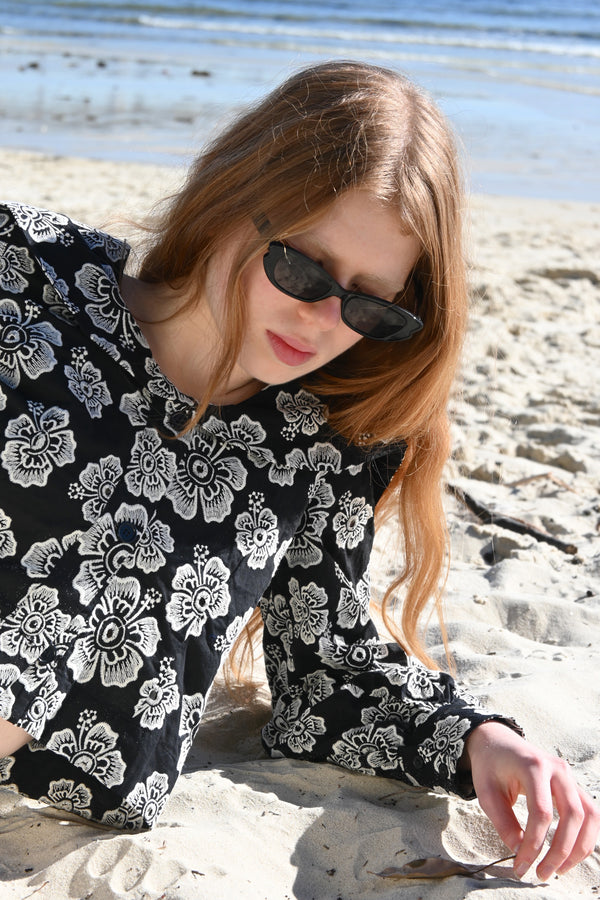 Hibiscus Broderie Sailor Blouse - Black/White