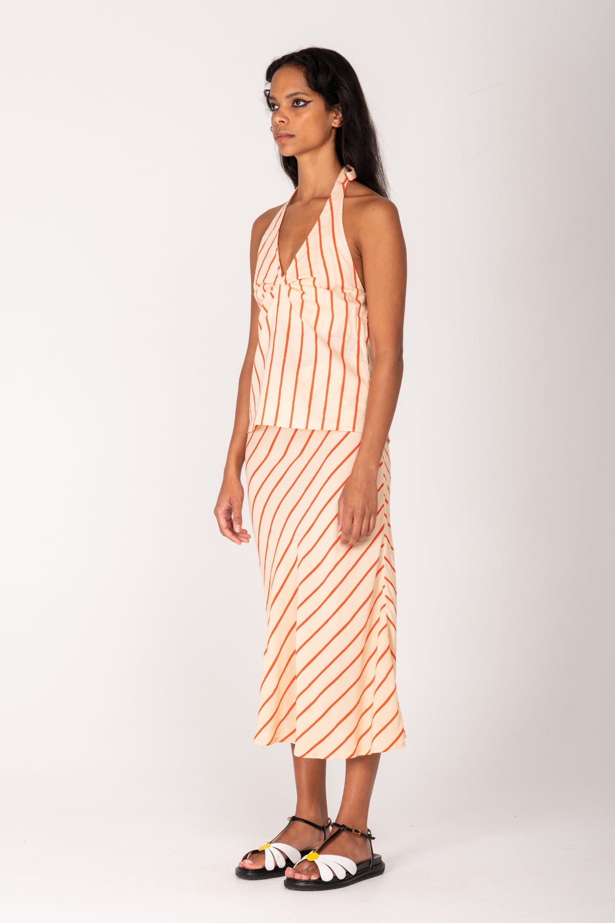 HaileyBieber着用Emma Mulholland on Holiday Emma Mulholland on